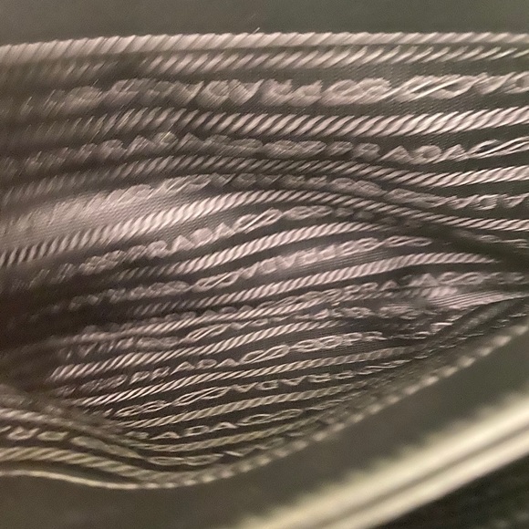 Prada shoulder bag or crossbody - Picture 7 of 11